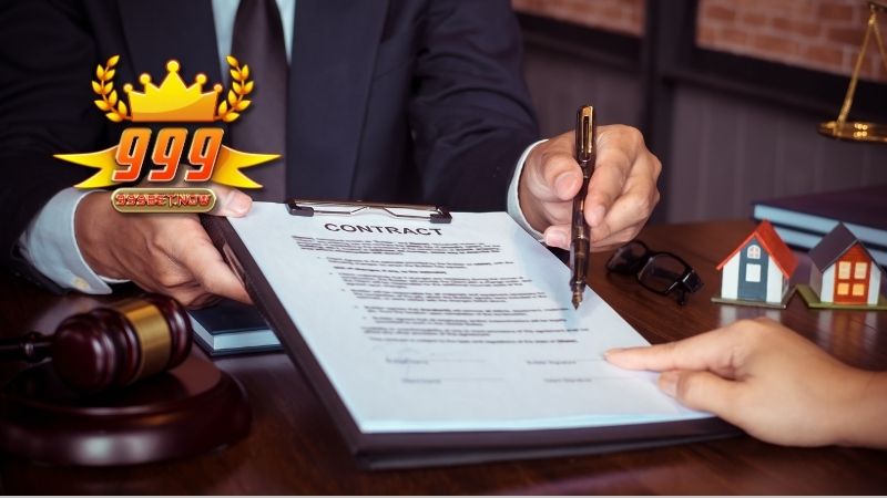 Không chỉ về tiền bạc mà còn về thông tin cá nhân.